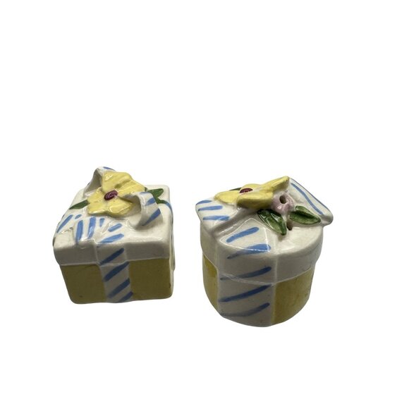 Hand-Painted Ceramic Gift Box Salt & Pepper Shakers With Yellow Floral Accents - Picture 3 of 5